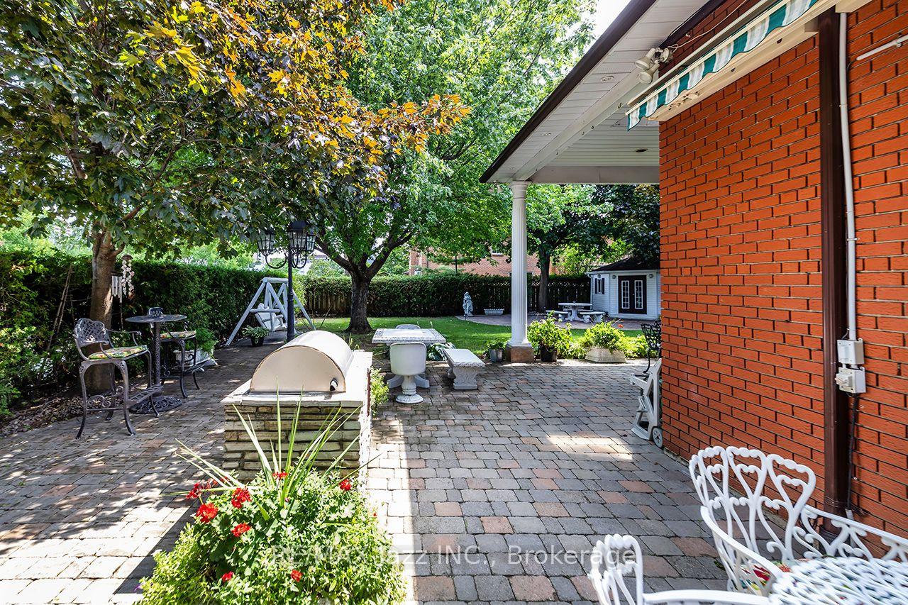 Photo 7 of 89 Crestwood Road, Vaughan, Crestwood-Springfarm-Yorkhill — HOMEH
