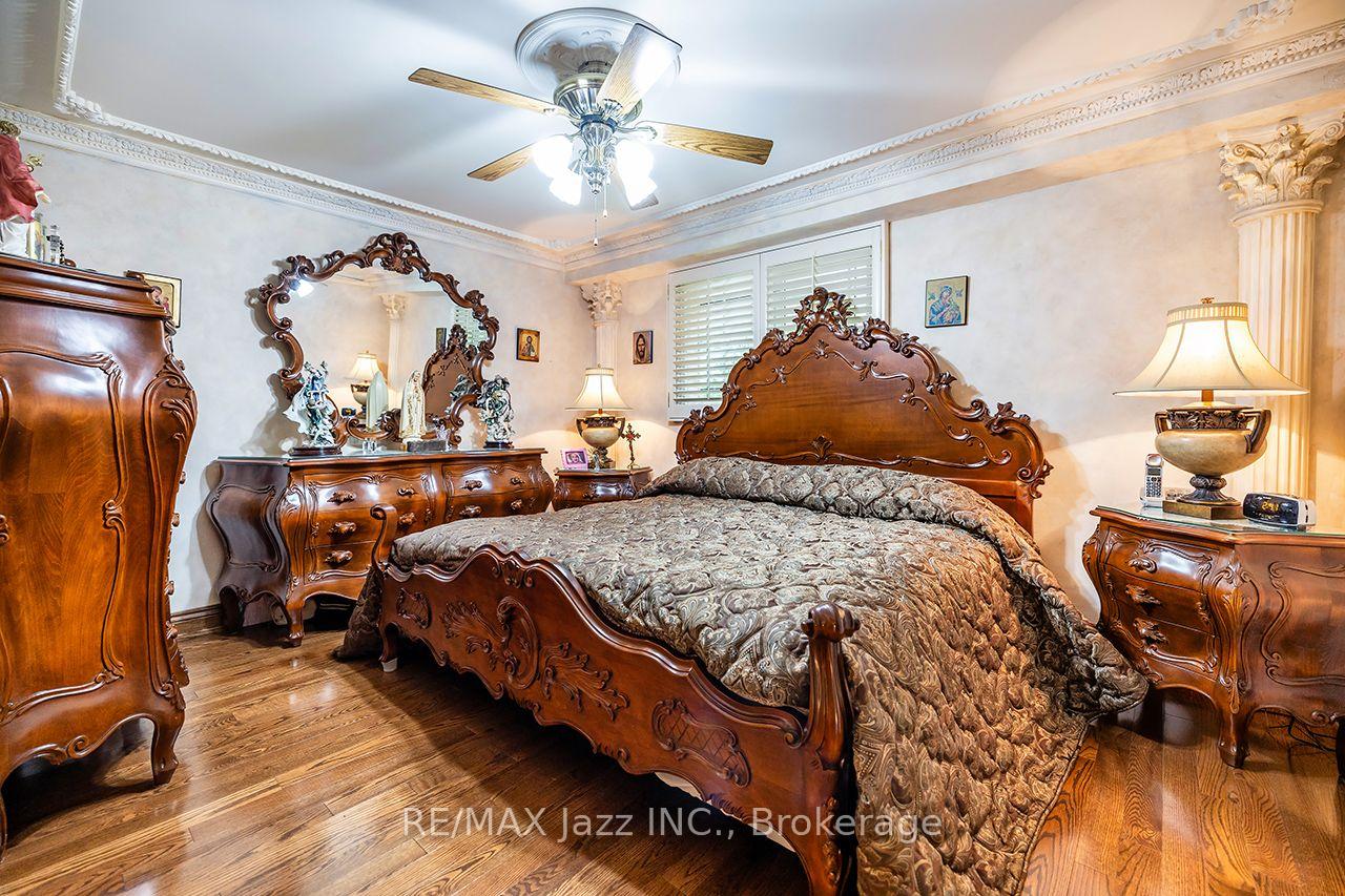 Photo 21 of 89 Crestwood Road, Vaughan, Crestwood-Springfarm-Yorkhill — HOMEH