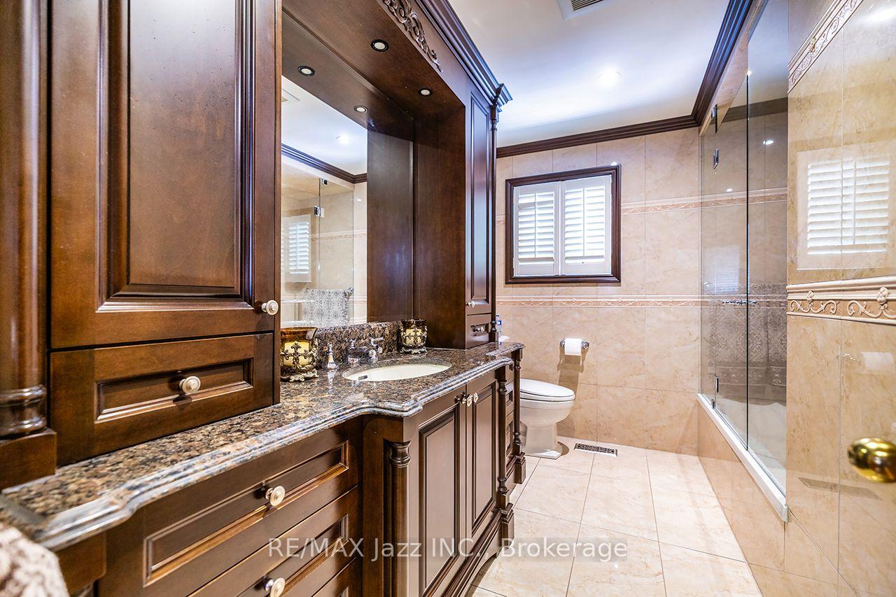 Photo 23 of 89 Crestwood Road, Vaughan, Crestwood-Springfarm-Yorkhill — HOMEH