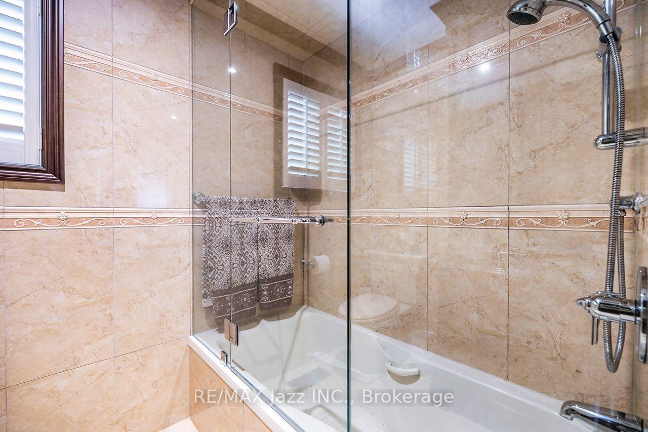 Photo 24 of 89 Crestwood Road, Vaughan, Crestwood-Springfarm-Yorkhill — HOMEH