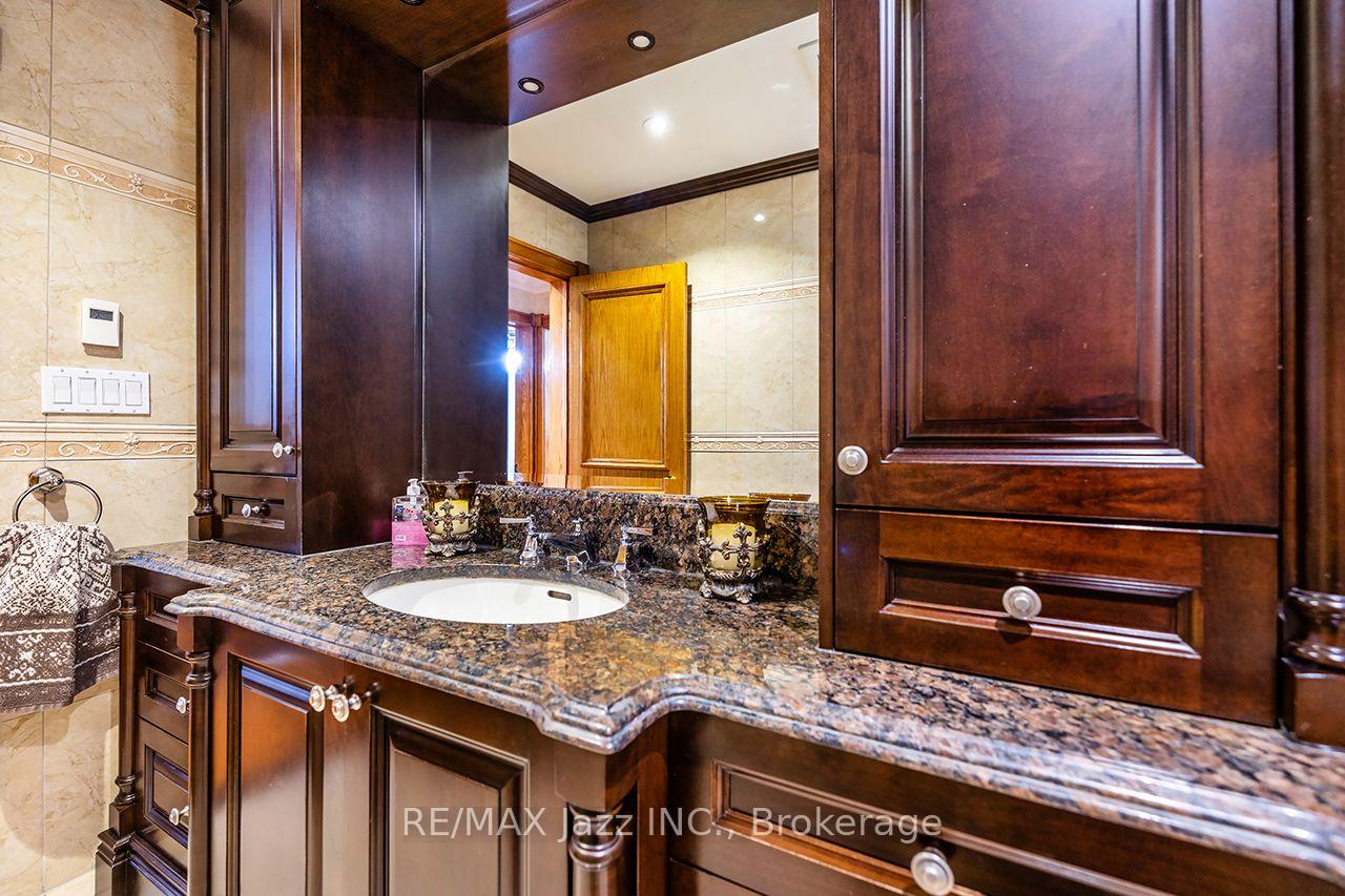 Photo 25 of 89 Crestwood Road, Vaughan, Crestwood-Springfarm-Yorkhill — HOMEH