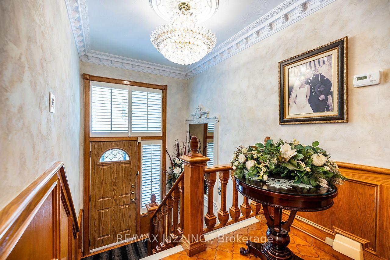 Photo 27 of 89 Crestwood Road, Vaughan, Crestwood-Springfarm-Yorkhill — HOMEH