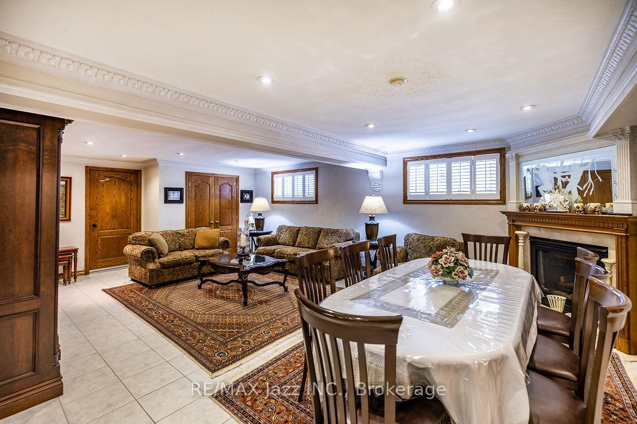 Photo 31 of 89 Crestwood Road, Vaughan, Crestwood-Springfarm-Yorkhill — HOMEH