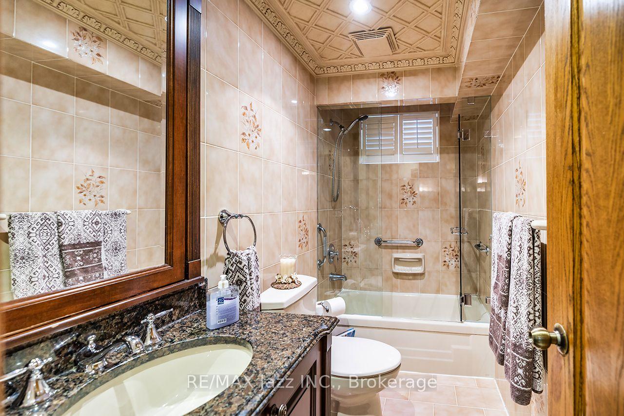 Photo 34 of 89 Crestwood Road, Vaughan, Crestwood-Springfarm-Yorkhill — HOMEH