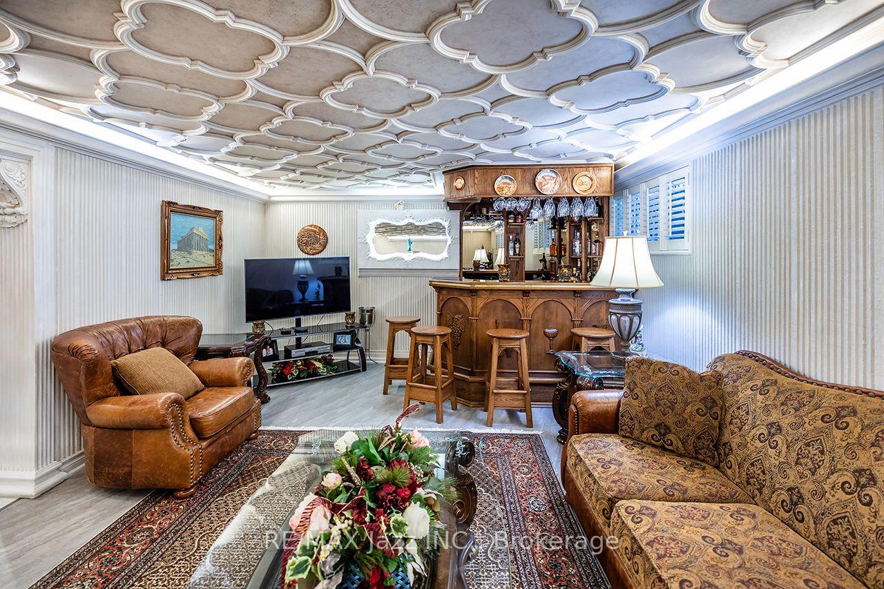 Photo 35 of 89 Crestwood Road, Vaughan, Crestwood-Springfarm-Yorkhill — HOMEH