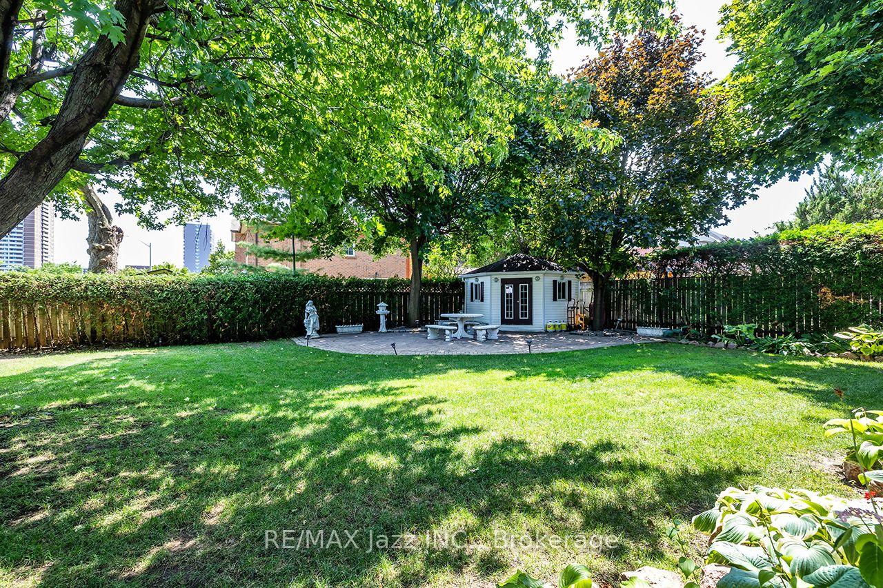 Photo 39 of 89 Crestwood Road, Vaughan, Crestwood-Springfarm-Yorkhill — HOMEH