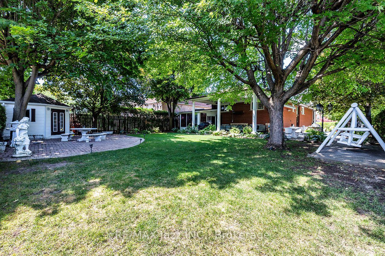 Photo 41 of 89 Crestwood Road, Vaughan, Crestwood-Springfarm-Yorkhill — HOMEH