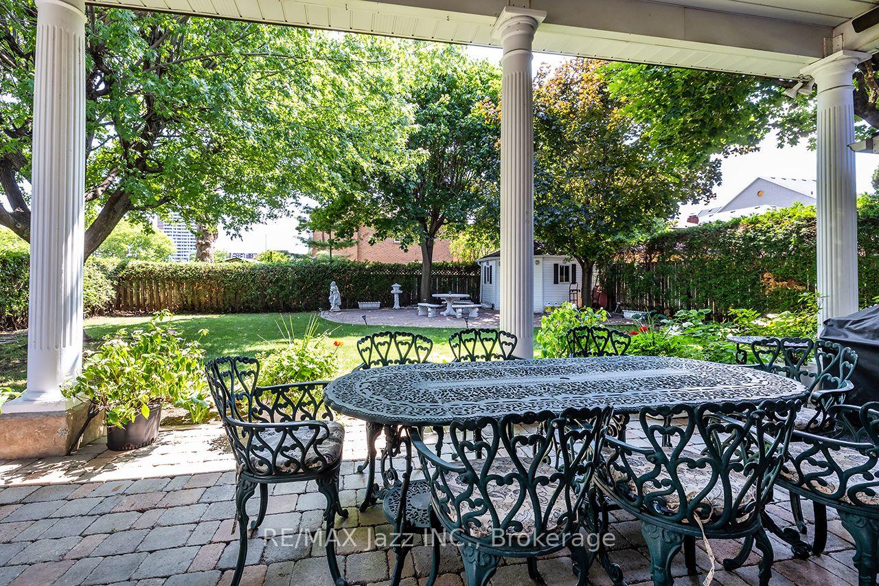 Photo 44 of 89 Crestwood Road, Vaughan, Crestwood-Springfarm-Yorkhill — HOMEH