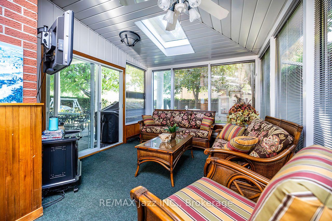 Photo 46 of 89 Crestwood Road, Vaughan, Crestwood-Springfarm-Yorkhill — HOMEH