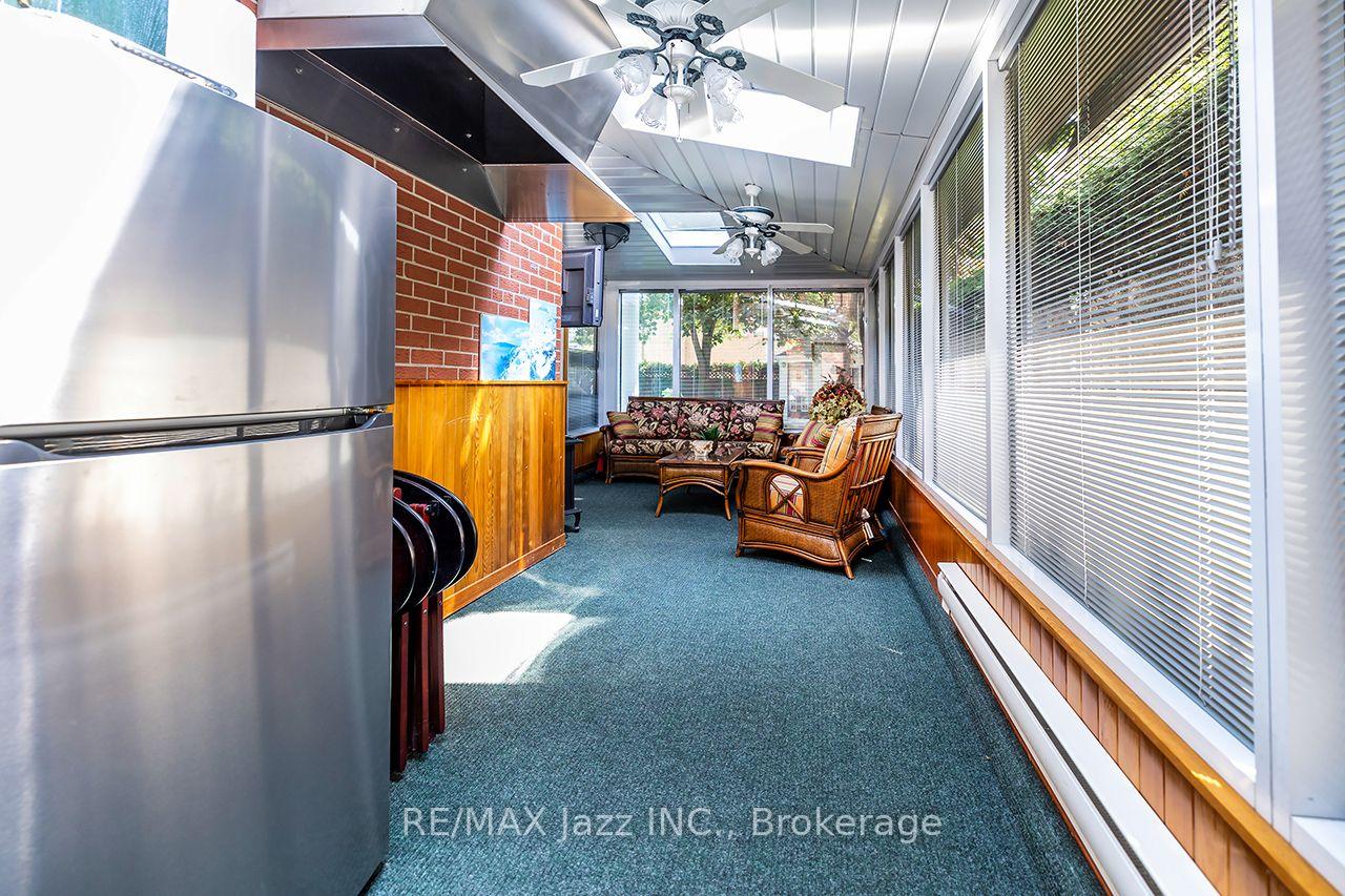 Photo 47 of 89 Crestwood Road, Vaughan, Crestwood-Springfarm-Yorkhill — HOMEH