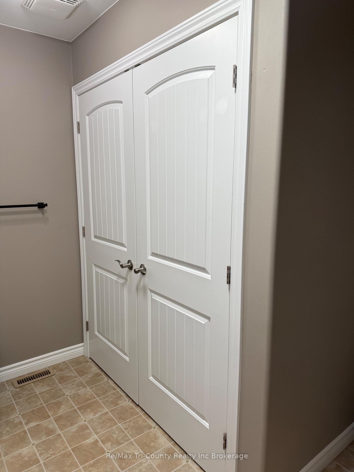 Photo 8 of 56246 Donnelly Drive, Bayham, Straffordville — HOMEH