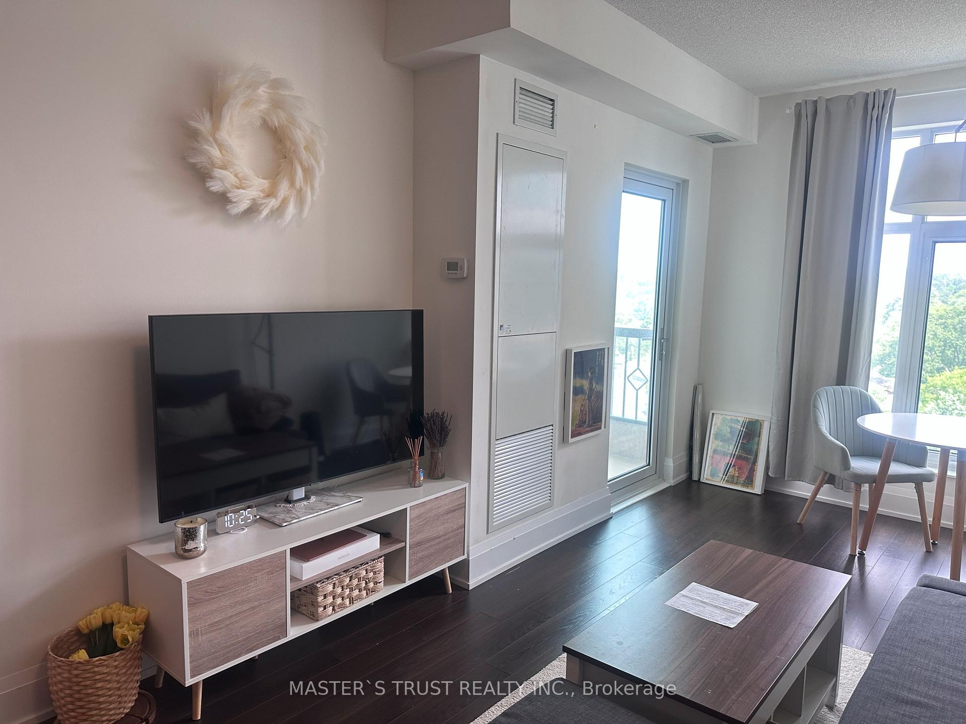 Photo 5 of Unit 726, 2 Old Mill Drive, Toronto, High Park-Swansea — HOMEH