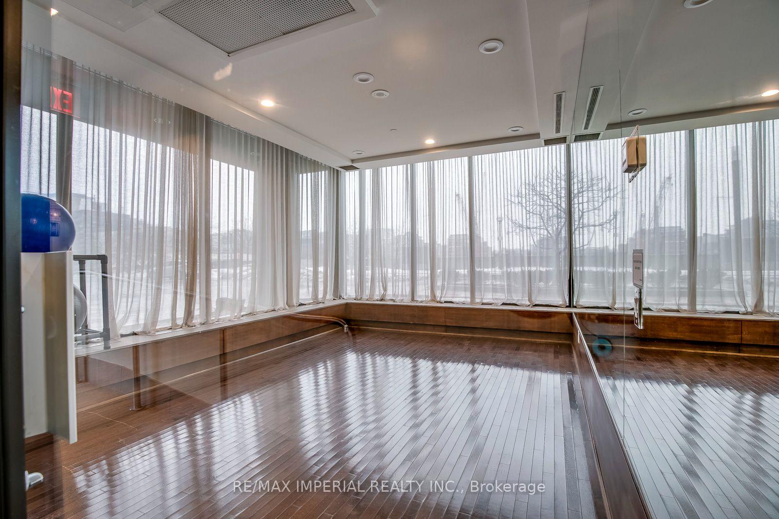 Photo 34 of 25 Capreol Court, Toronto, Waterfront Communities — HOMEH