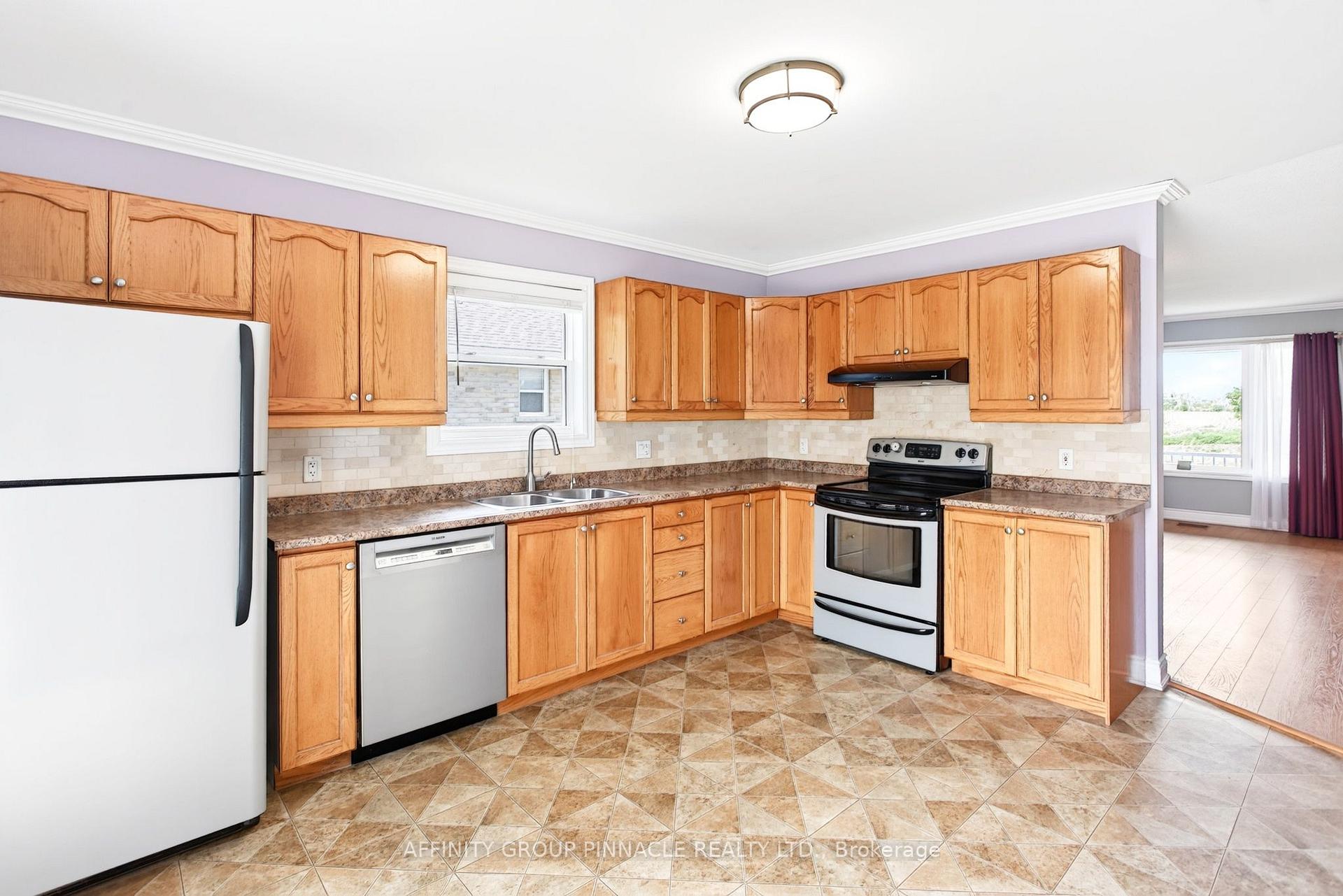 Photo 14 of 186 Mclaughlin Road, Kawartha Lakes, Lindsay — HOMEH