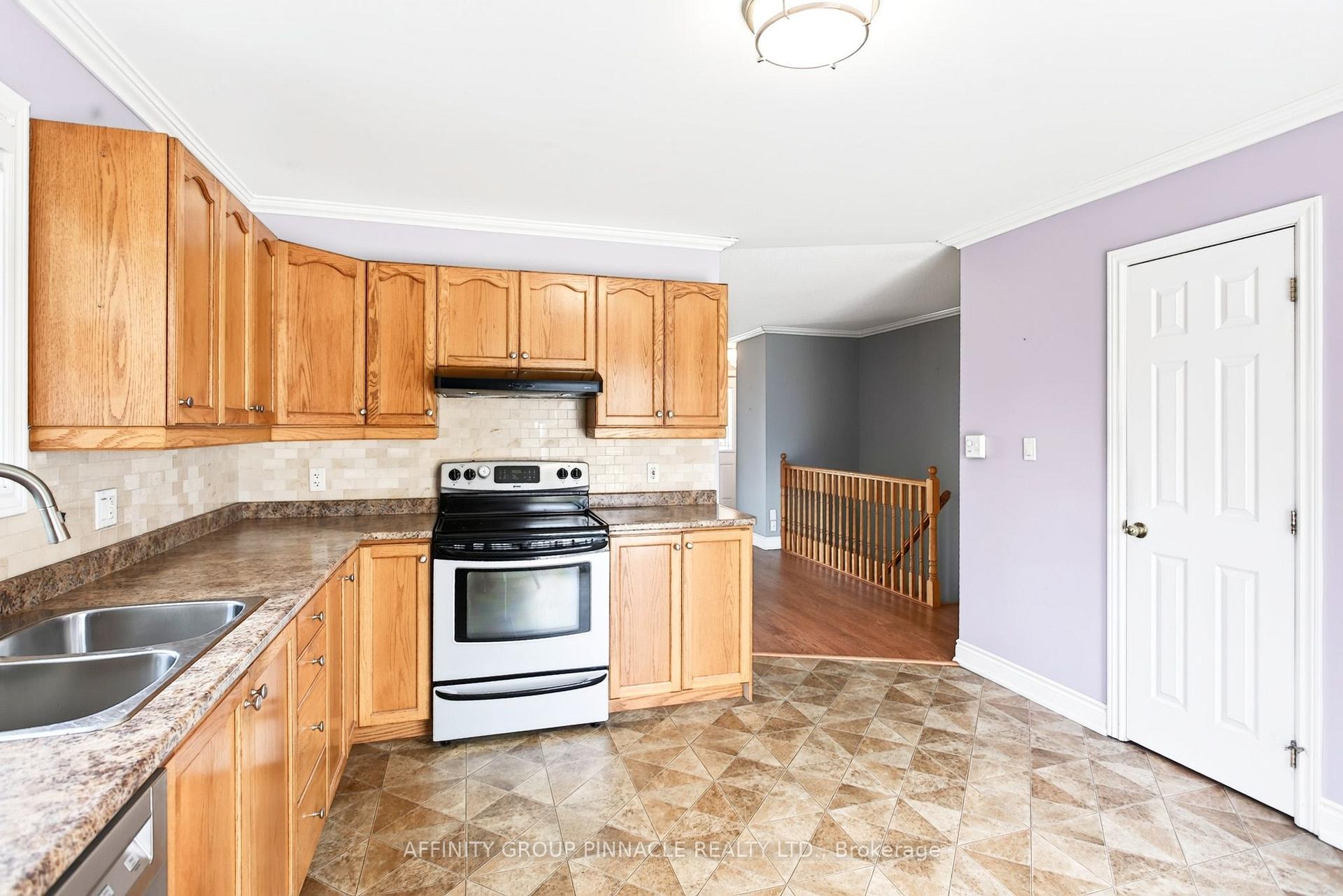 Photo 15 of 186 Mclaughlin Road, Kawartha Lakes, Lindsay — HOMEH
