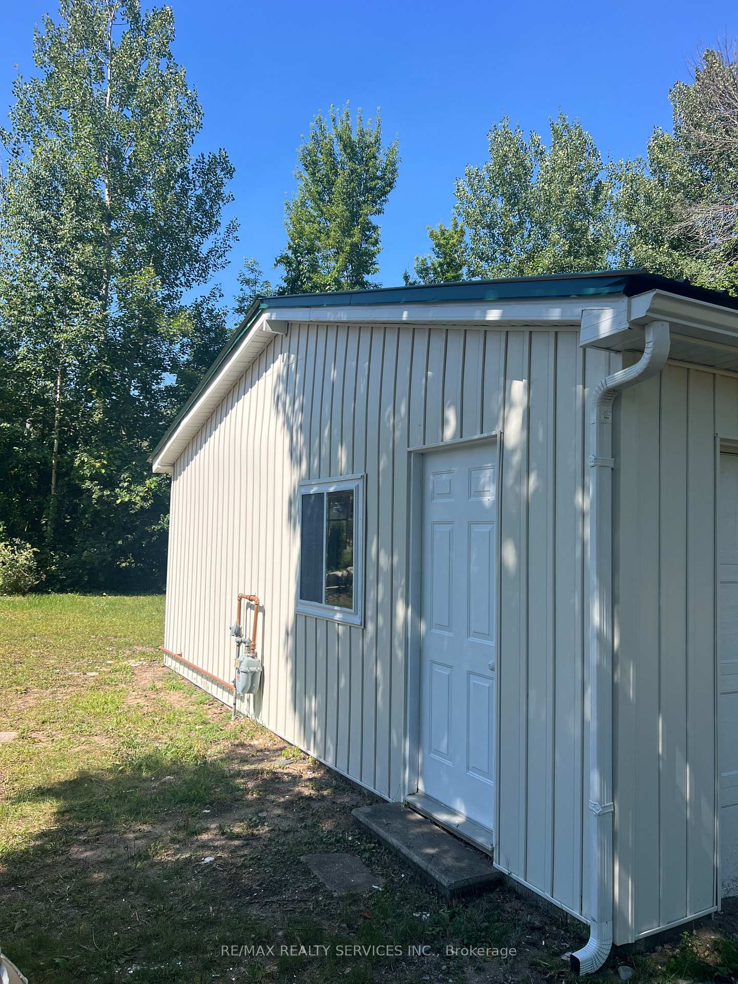 Photo 3 of 16 Couchiching Crescent, Tiny, Rural Tiny — HOMEH