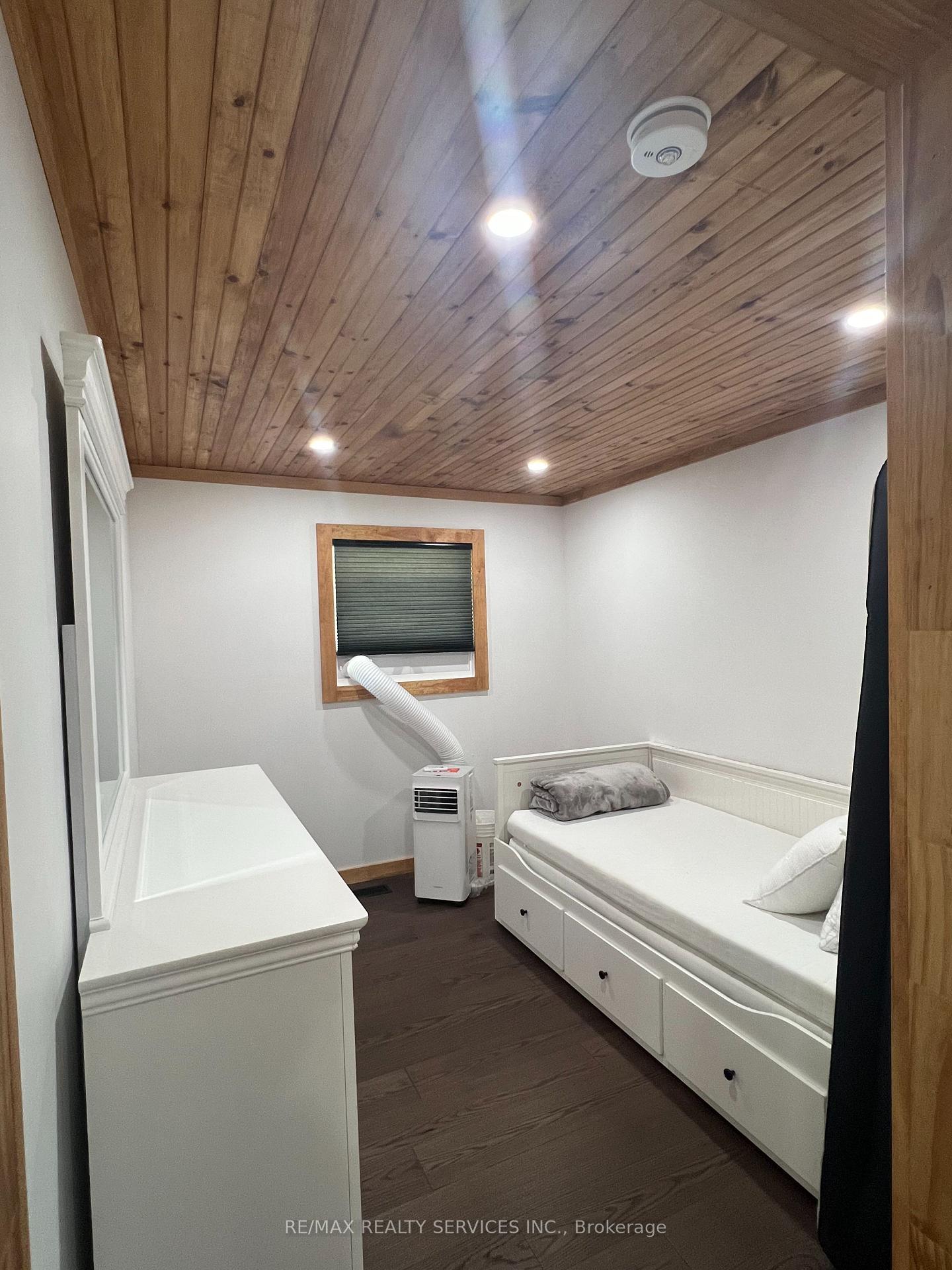 Photo 11 of 16 Couchiching Crescent, Tiny, Rural Tiny — HOMEH