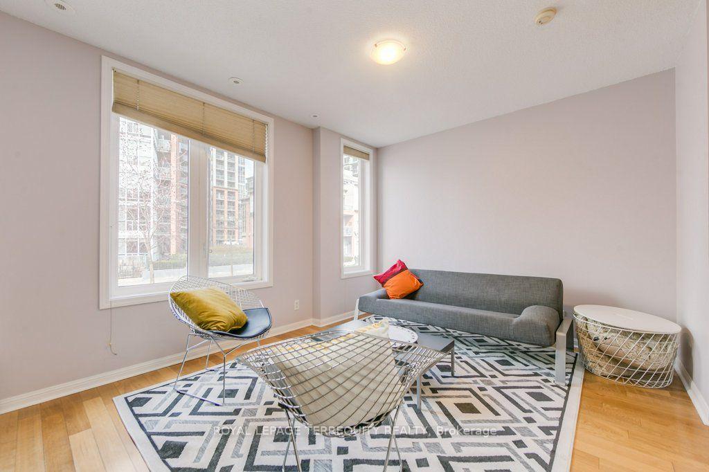 Photo 4 of Unit A, 11 Crawford Street, Toronto, Niagara — HOMEH