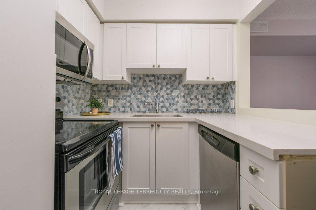 Photo 9 of Unit A, 11 Crawford Street, Toronto, Niagara — HOMEH