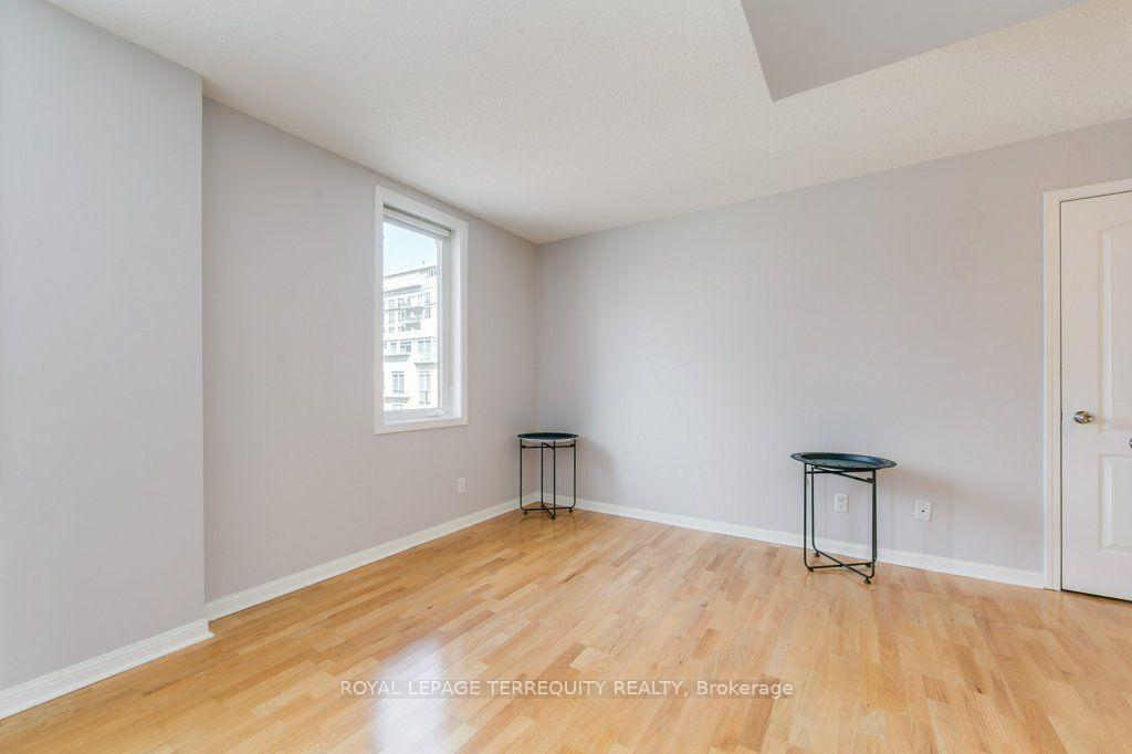 Photo 16 of Unit A, 11 Crawford Street, Toronto, Niagara — HOMEH