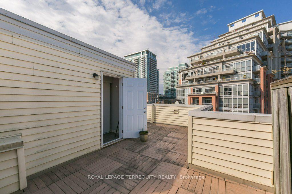 Photo 21 of Unit A, 11 Crawford Street, Toronto, Niagara — HOMEH