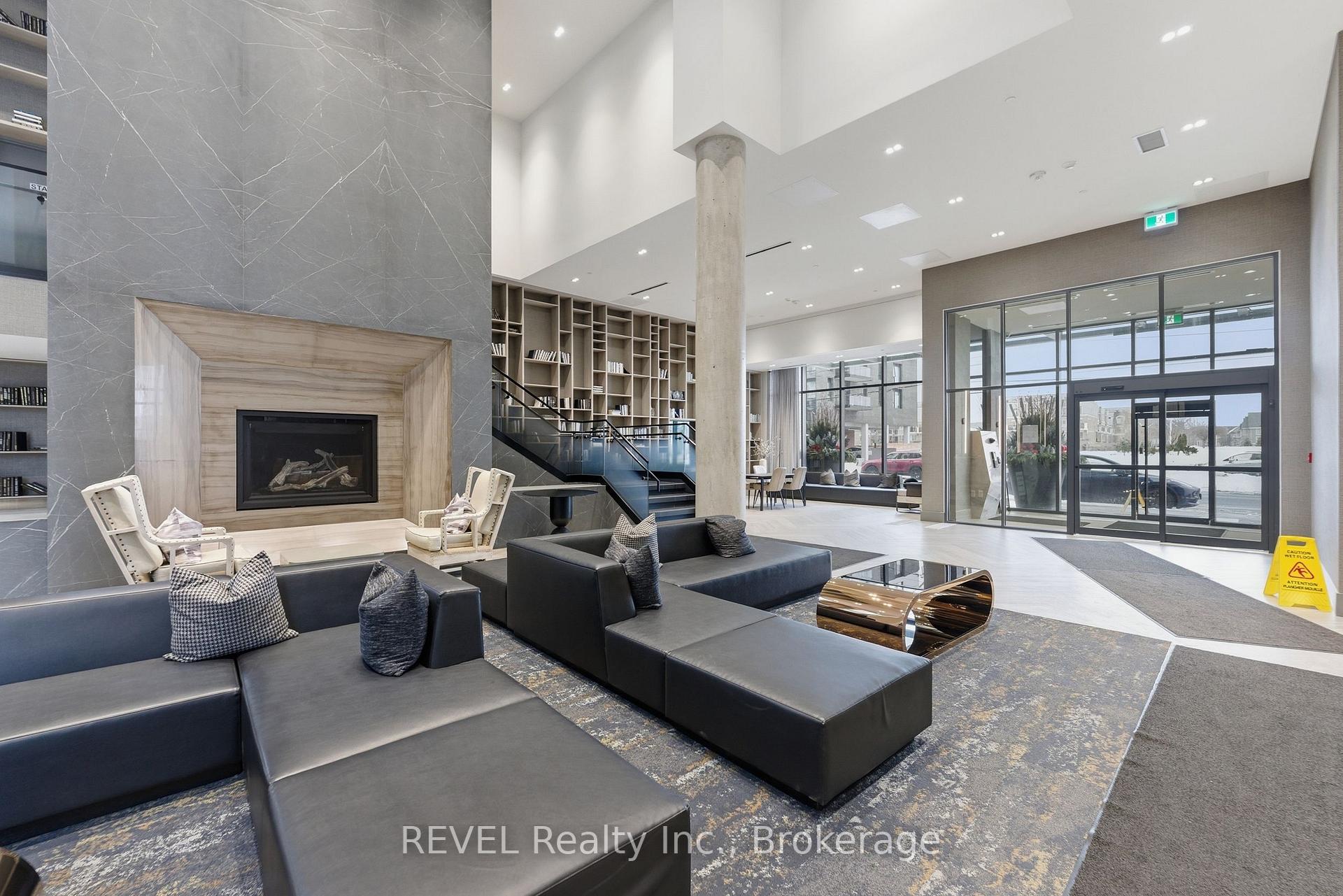 Photo 2 of Unit 405, 2450 Old Bronte Road, Oakville, Westmount — HOMEH