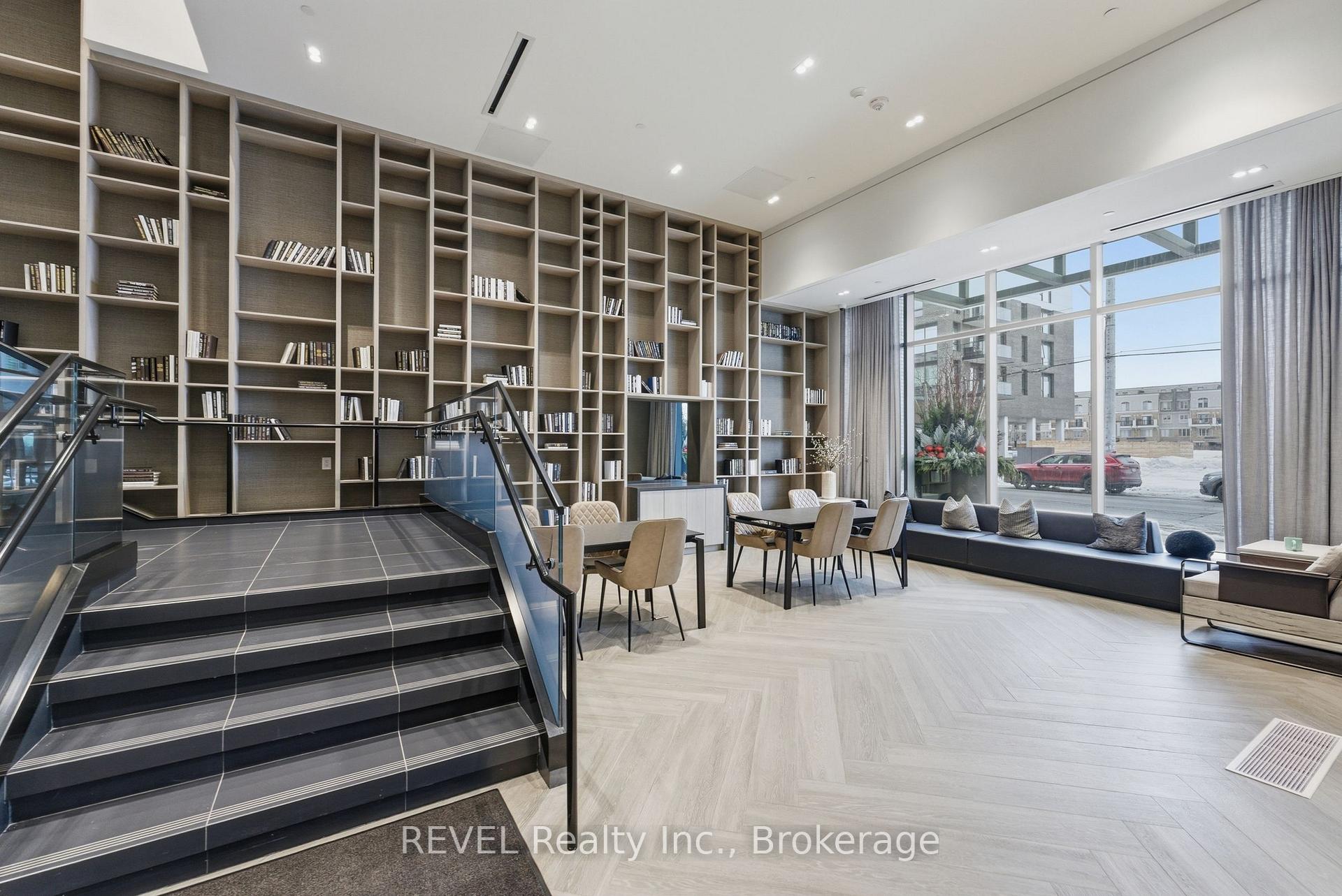 Photo 3 of Unit 405, 2450 Old Bronte Road, Oakville, Westmount — HOMEH