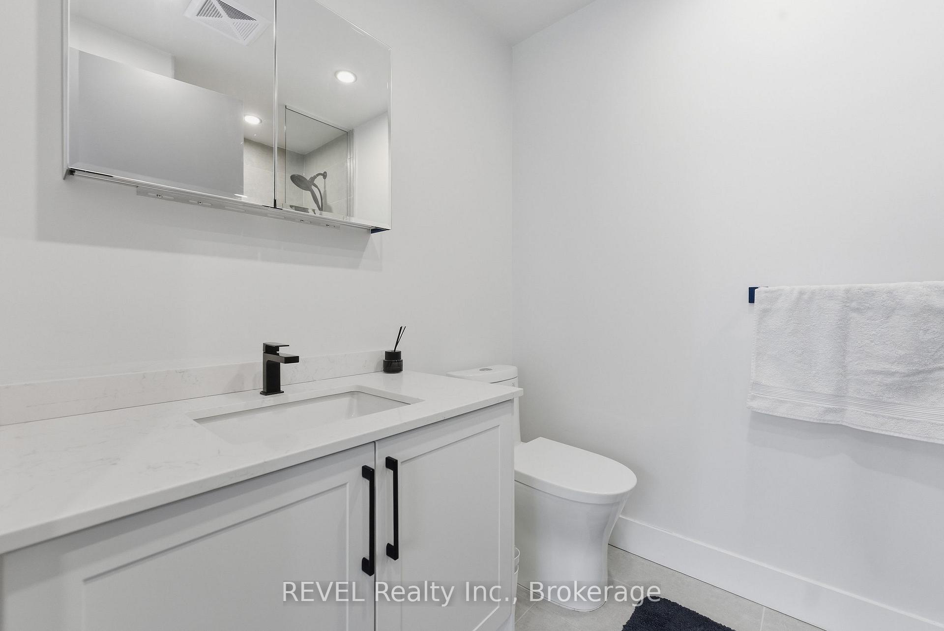 Photo 24 of Unit 405, 2450 Old Bronte Road, Oakville, Westmount — HOMEH
