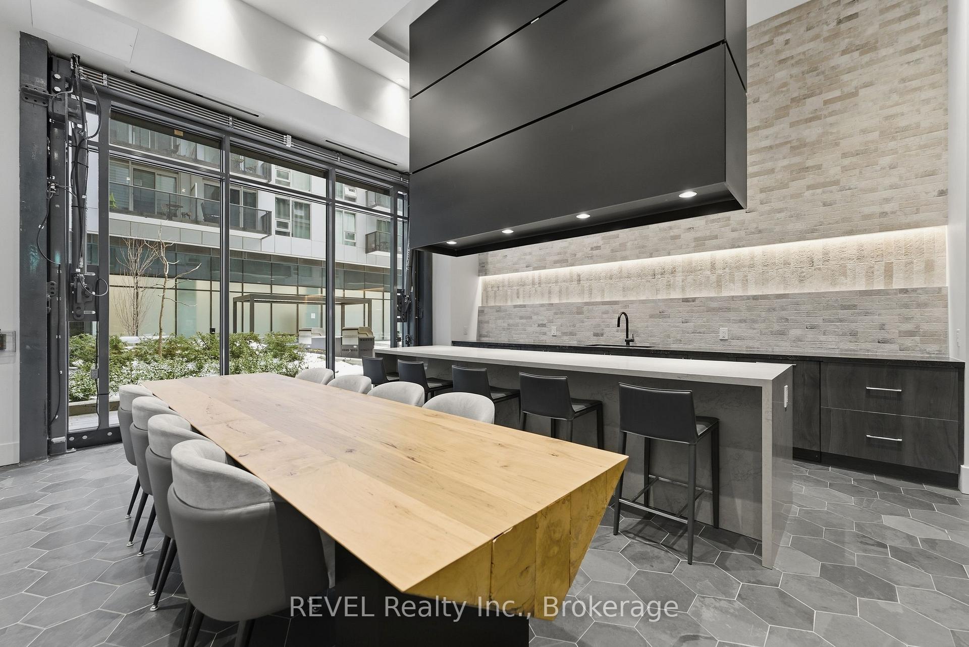 Photo 34 of Unit 405, 2450 Old Bronte Road, Oakville, Westmount — HOMEH
