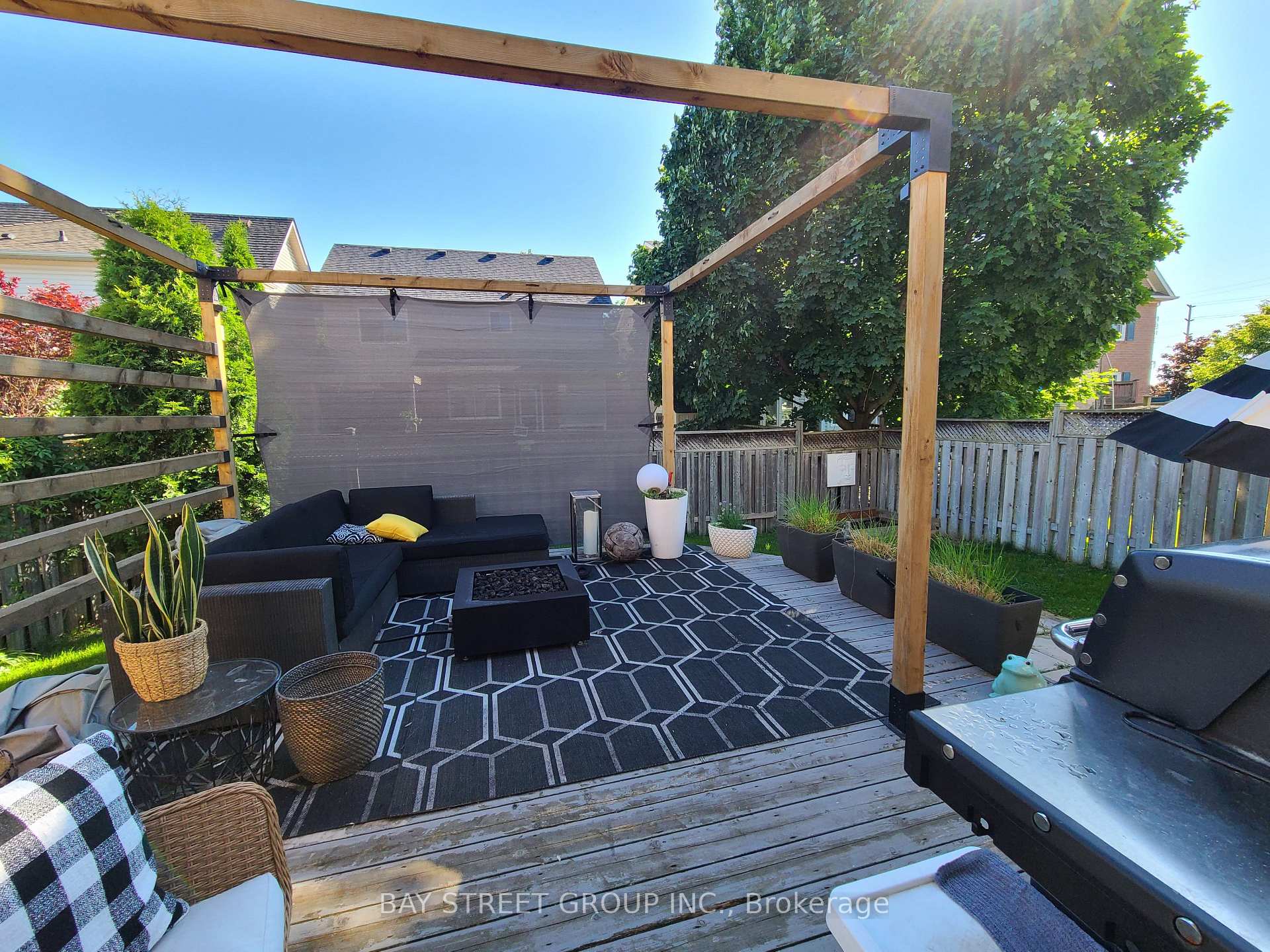 Photo 12 of 5556 Thorn Lane, Burlington, Orchard — HOMEH