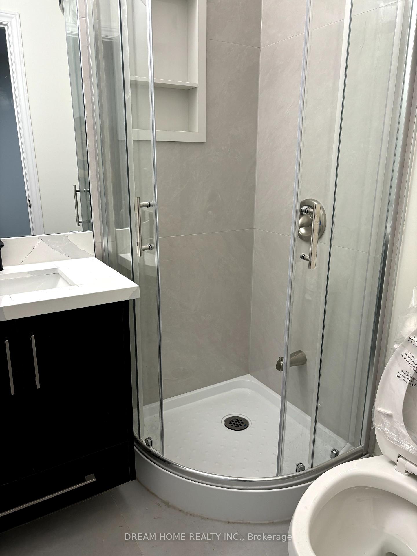 Photo 4 of Unit B03, 643 Bathurst Street, Toronto, University — HOMEH