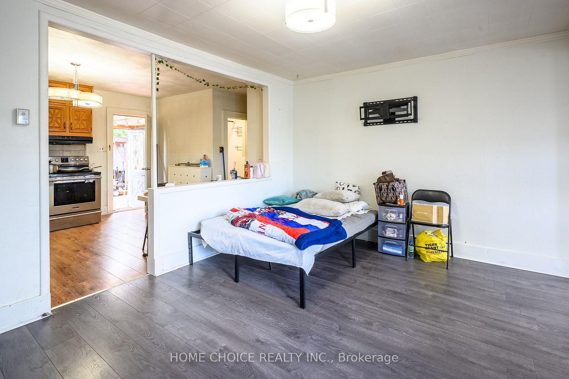 Photo 7 of 305 Maple Street N, Timmins, TNE - Central — HOMEH