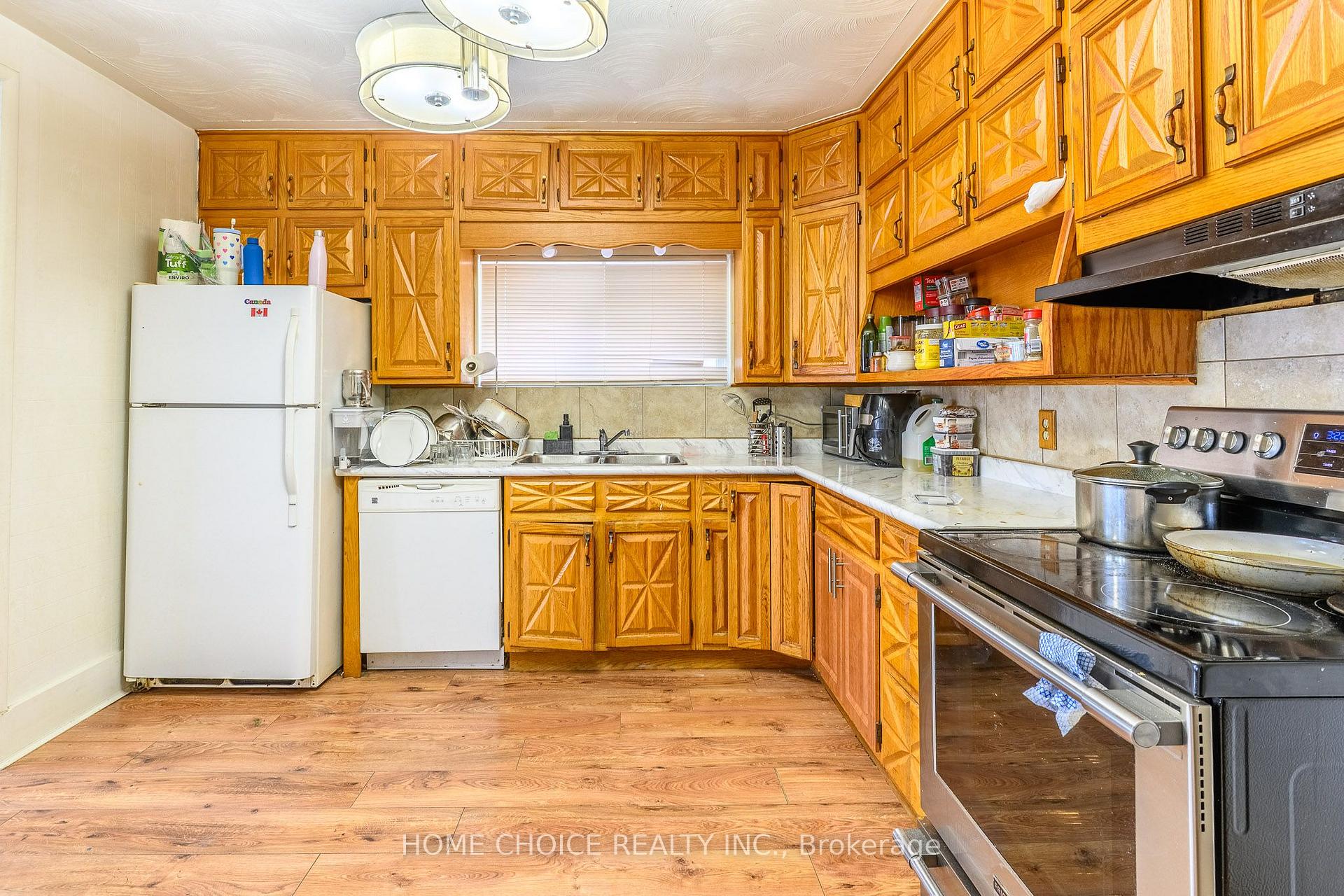 Photo 10 of 305 Maple Street N, Timmins, TNE - Central — HOMEH