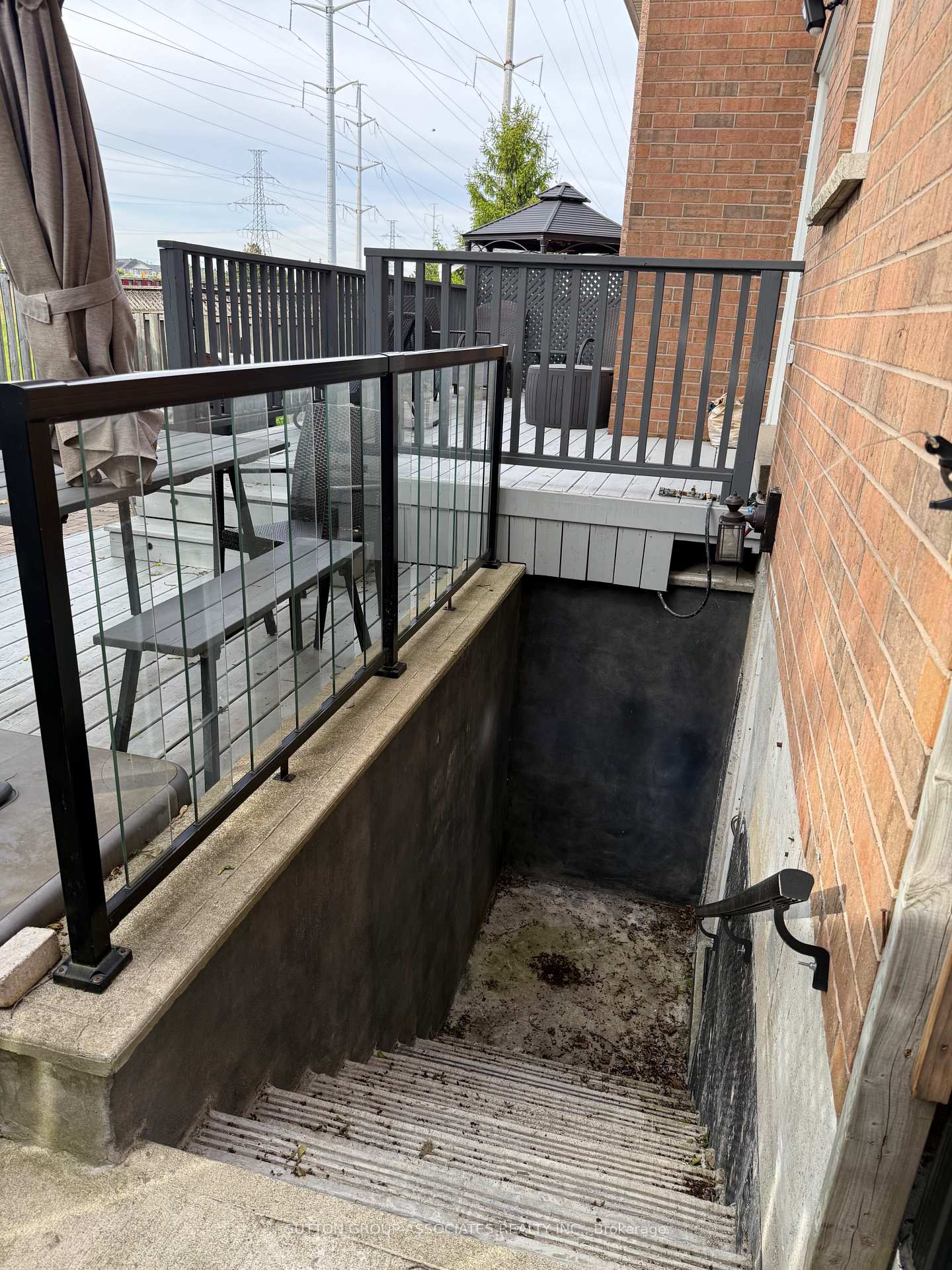 Photo 2 of Unit Basement, 113 Dali Crescent, Scarborough, Rouge — HOMEH