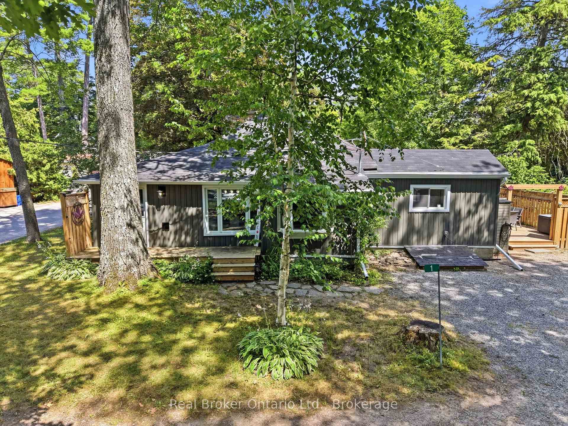 Photo 40 of 1 Janice Drive, Kawartha Lakes, Fenelon — HOMEH