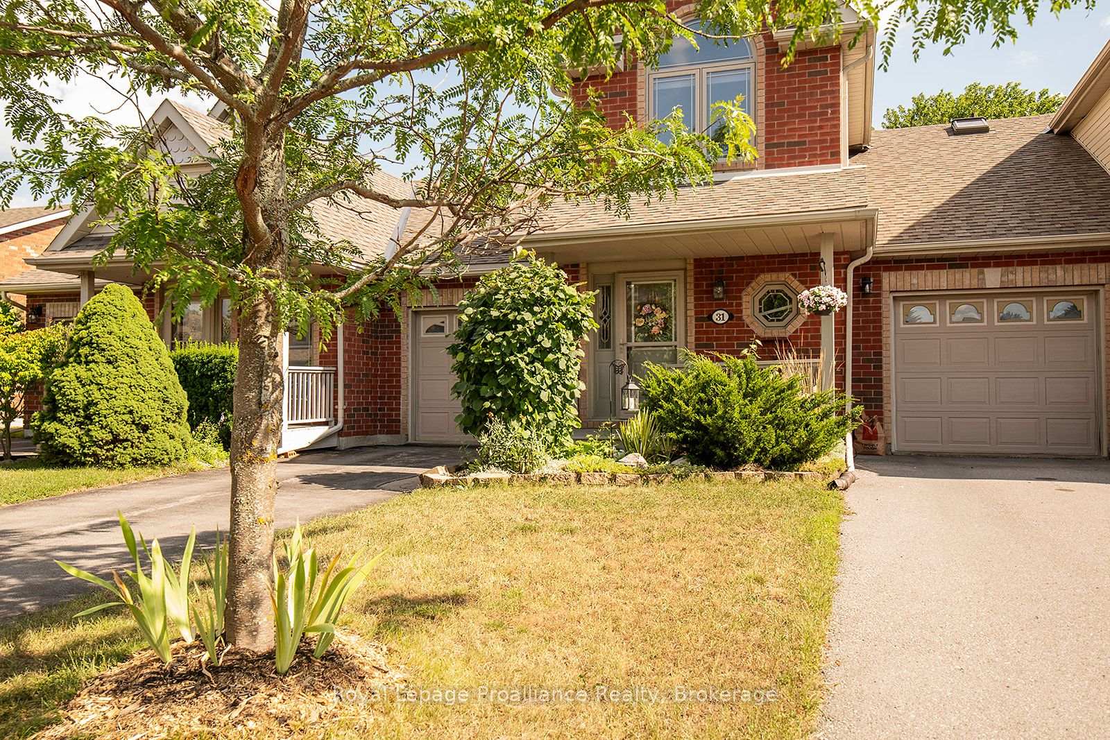 Photo 3 of 31 Hawthorn Street, Belleville, Belleville Ward — HOMEH