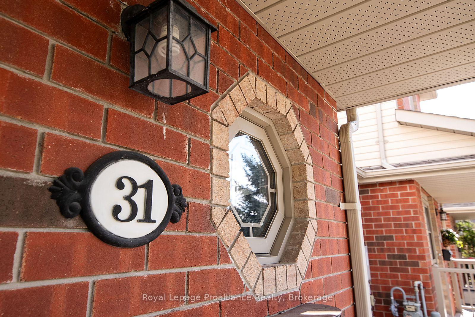 Photo 5 of 31 Hawthorn Street, Belleville, Belleville Ward — HOMEH
