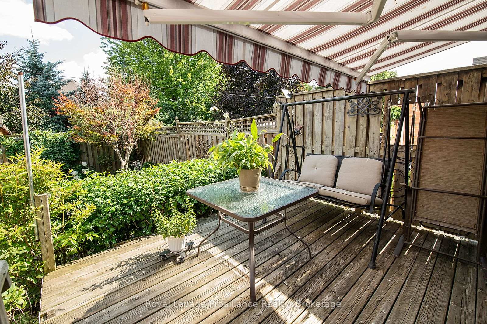 Photo 12 of 31 Hawthorn Street, Belleville, Belleville Ward — HOMEH