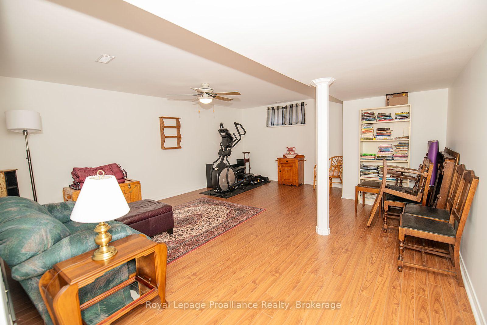 Photo 31 of 31 Hawthorn Street, Belleville, Belleville Ward — HOMEH