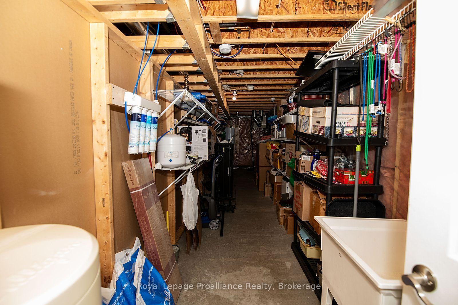 Photo 35 of 31 Hawthorn Street, Belleville, Belleville Ward — HOMEH