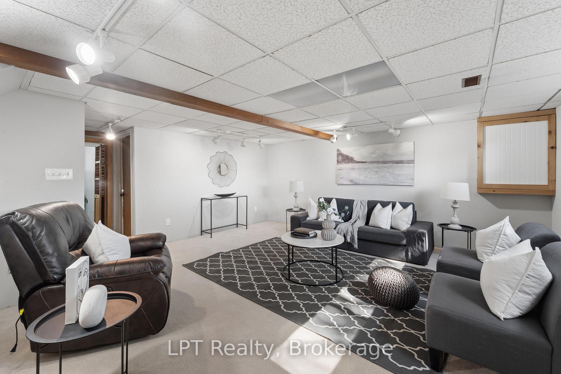 Photo 34 of 34 Oxtoby Lane, Uxbridge, Rural Uxbridge — HOMEH