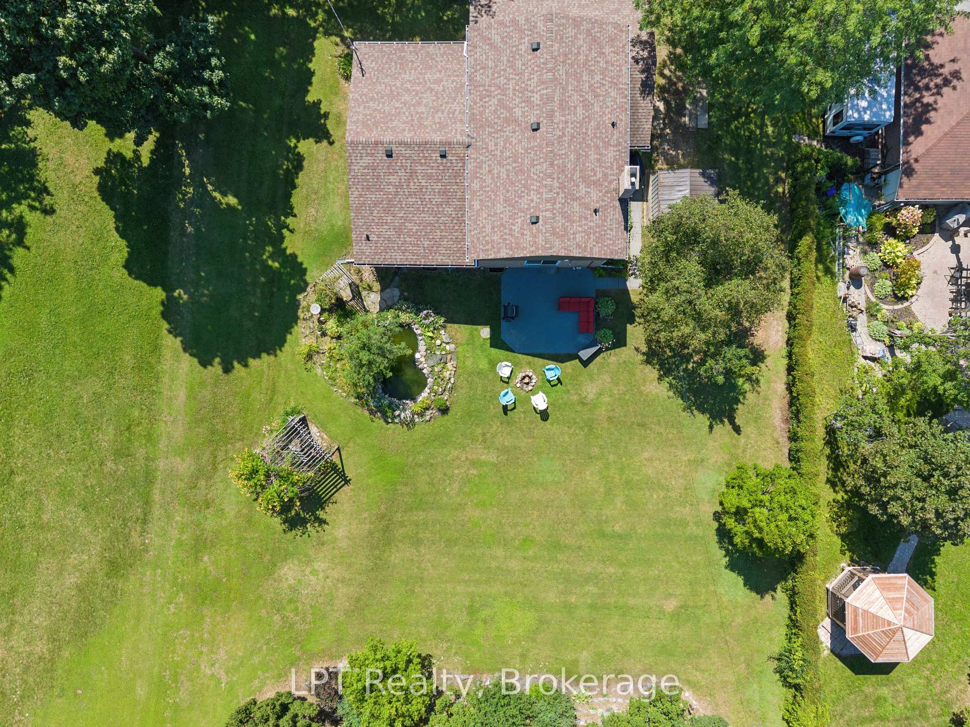 Photo 43 of 34 Oxtoby Lane, Uxbridge, Rural Uxbridge — HOMEH