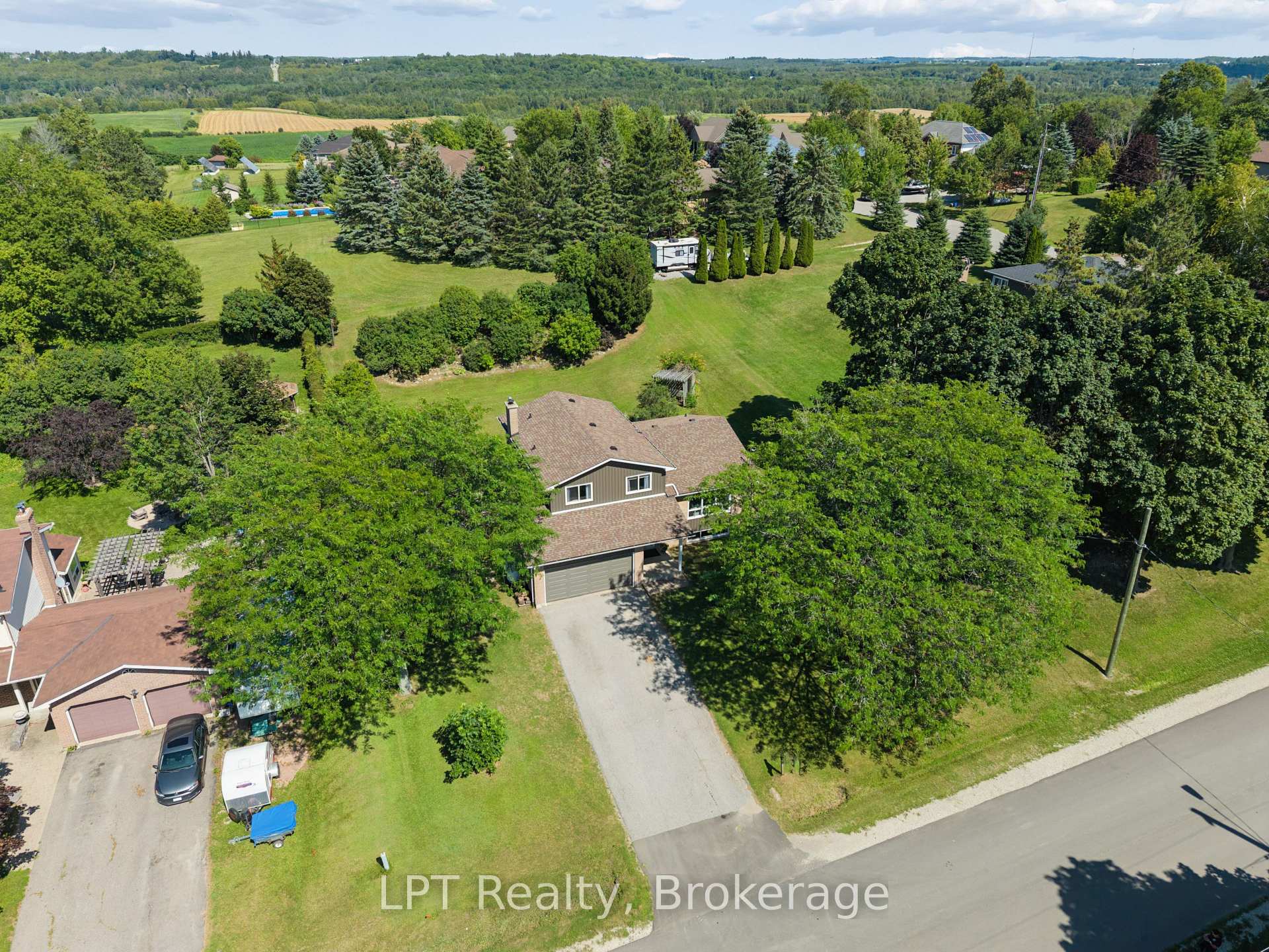 Photo 48 of 34 Oxtoby Lane, Uxbridge, Rural Uxbridge — HOMEH