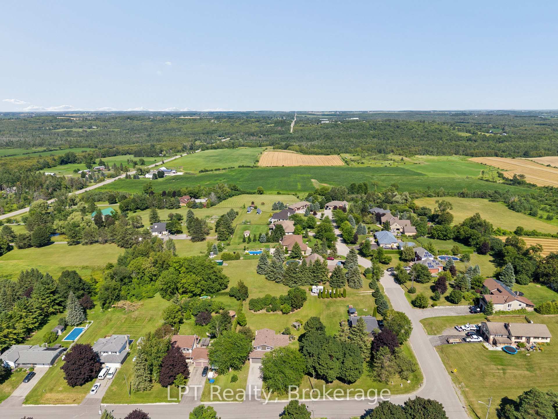 Photo 49 of 34 Oxtoby Lane, Uxbridge, Rural Uxbridge — HOMEH