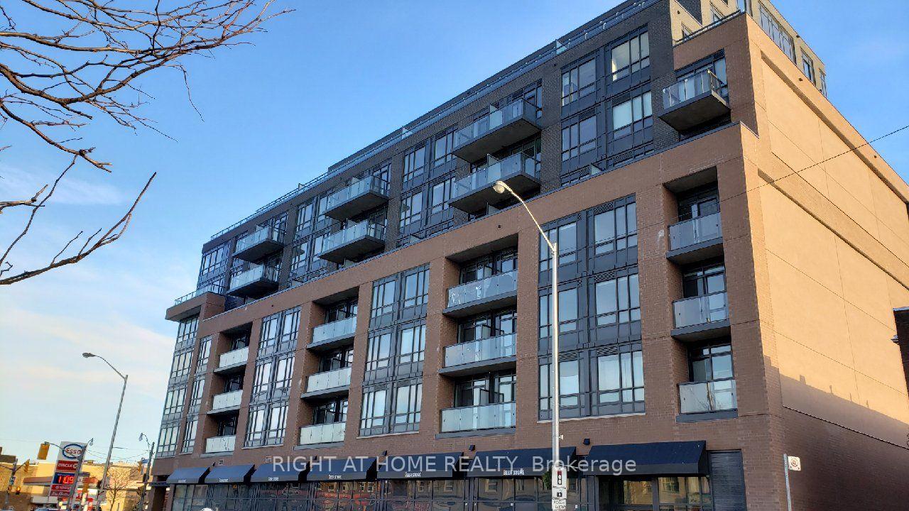 Front of Unit 606, 630 Greenwood Avenue