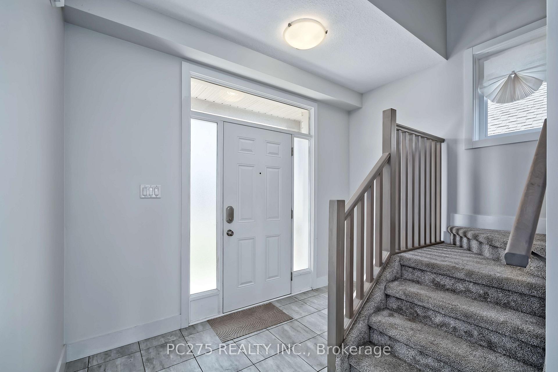Photo 5 of 31 Ashberry Place, St. Thomas — HOMEH