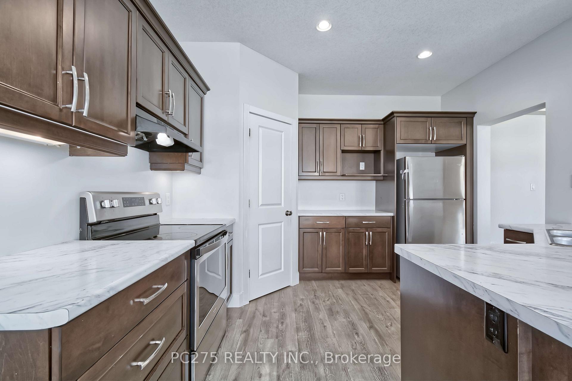 Photo 15 of 31 Ashberry Place, St. Thomas — HOMEH