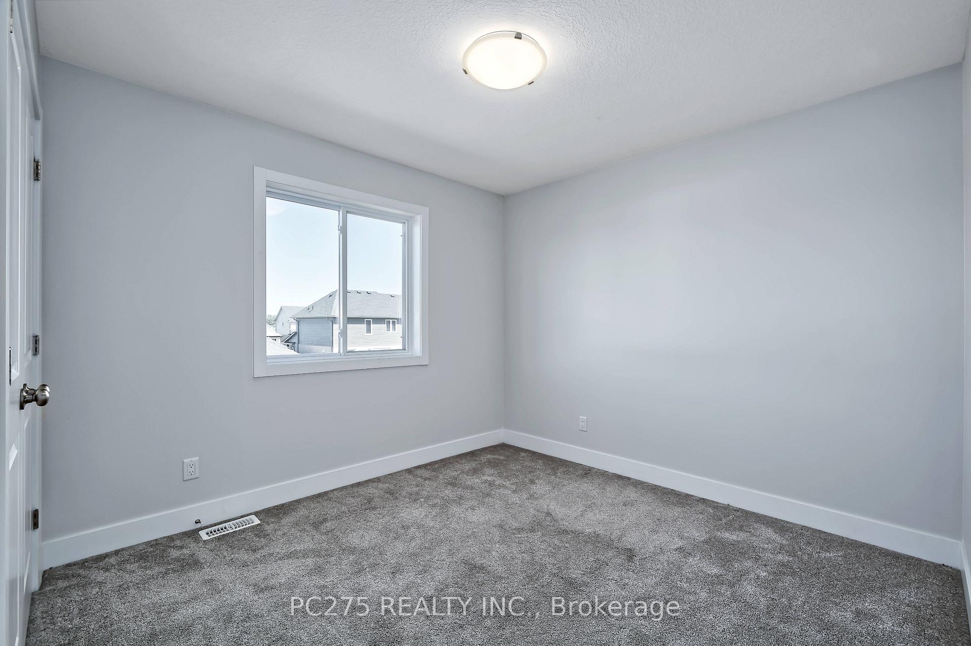 Photo 23 of 31 Ashberry Place, St. Thomas — HOMEH