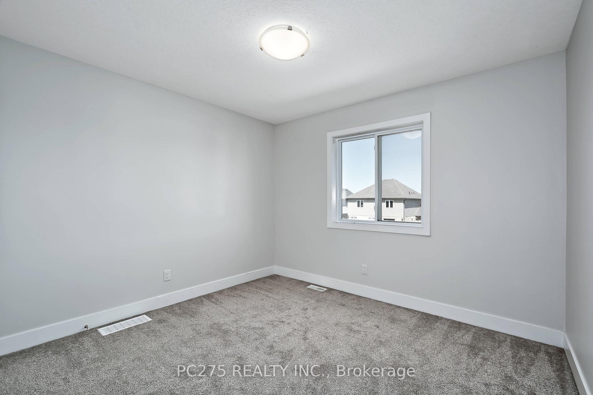 Photo 25 of 31 Ashberry Place, St. Thomas — HOMEH