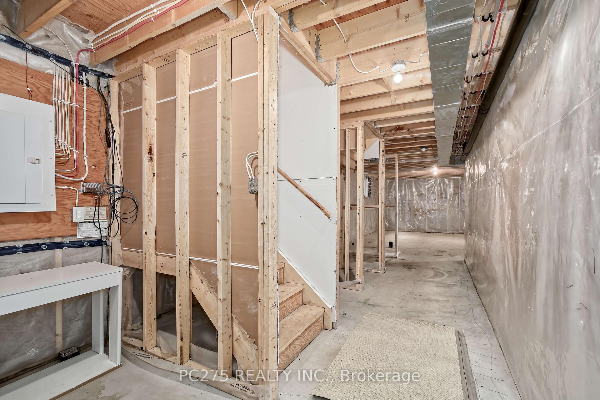 Photo 28 of 31 Ashberry Place, St. Thomas — HOMEH
